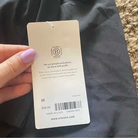 Athleta  Brooklyn Camo Jogger New with tags Size 20 Black Camo - Picture 11 of 12